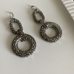 Absolutely Gorgeous Jewelry - Earrings and Necklaces 