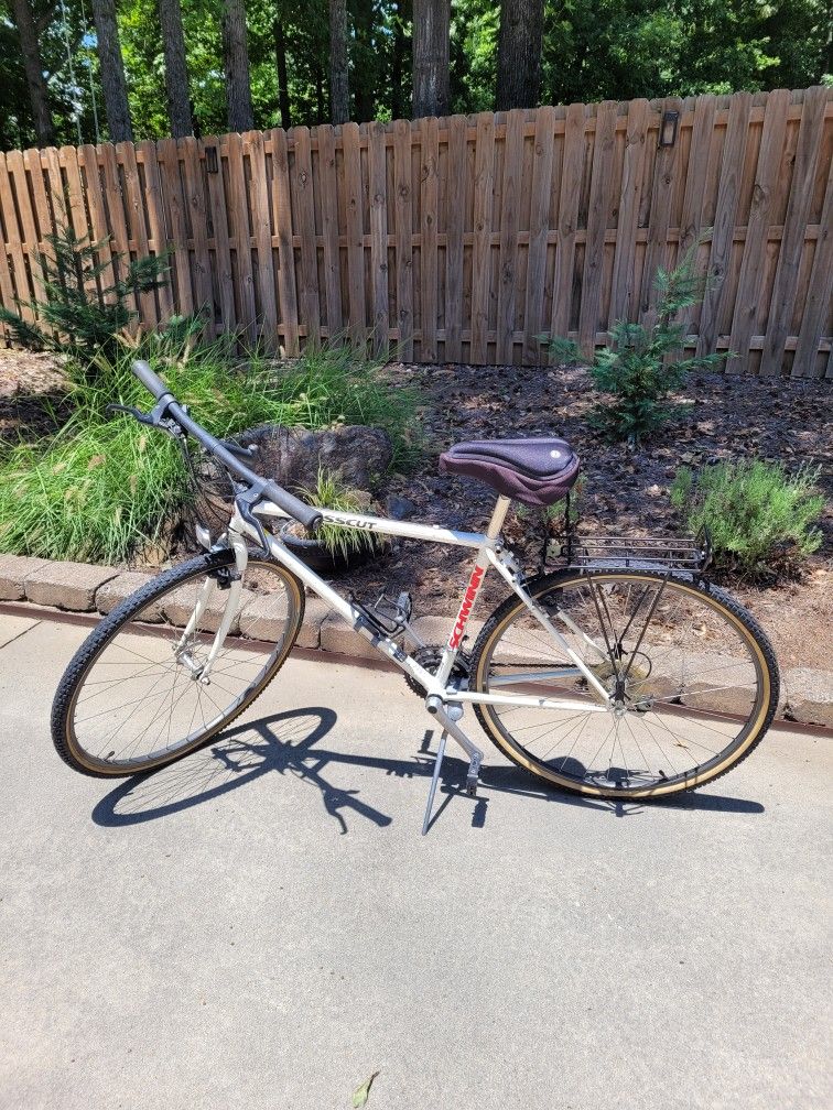 28" Schwinn Crosscut Bicycle 