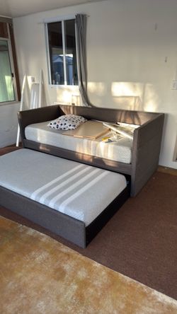 Free bed frame