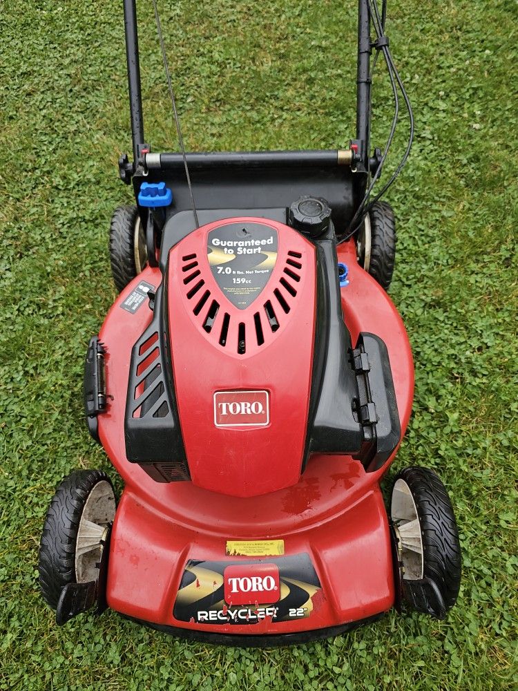 Toro Personal Pace Rear Wheel Drive Self-propelled Lawnmower (No Bag)