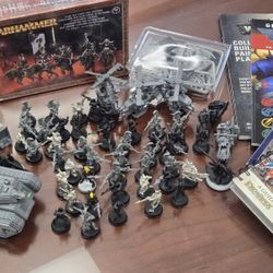 Warhammer Figures With Warhammer/D&D Books