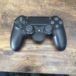Black PS4 Dualshock Controller 