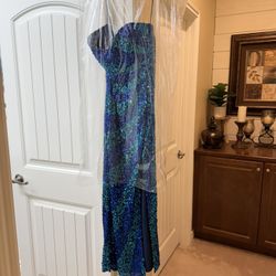 Sean Collection Ball Gown / Prom Dress