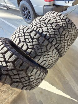 4 Like New Factory LT 285/60/20 Goodyear Wrangler Duratrac Terrain Tires LT285 R20 Tire Load E 10ply FREE  Same Day Local Delivery