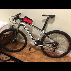 Mountain Bike   Full Carbon
