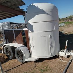 2 Horse Trailer 