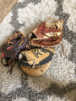 Baseball gloves