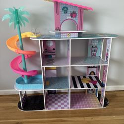 LOL Doll House