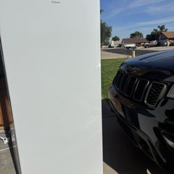 NICE!! NEW!! Upright Freezer 