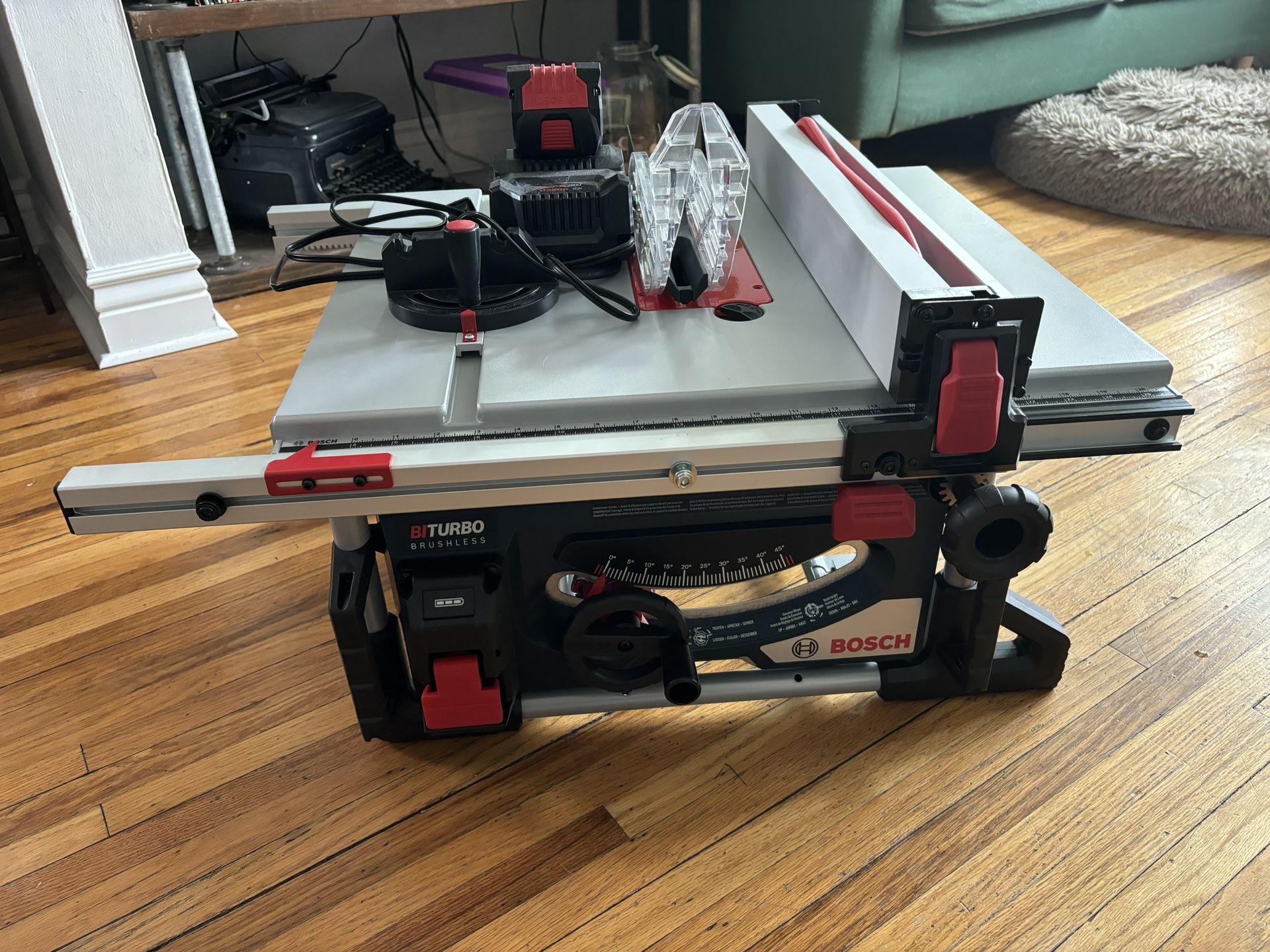 BOSCH GTS18V-08N14 PROFACTOR™ 18V 8-1/4 In. Portable Table Saw Kit with (1) CORE18V® 8 Ah High Power Battery