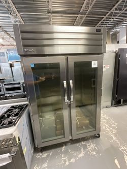 True 2-Door Glass Commercial Refrigerator – Model STR2R-2G-HC – NEW