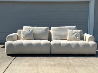 Free Delivery/ Cream Bubble Couch Sofa