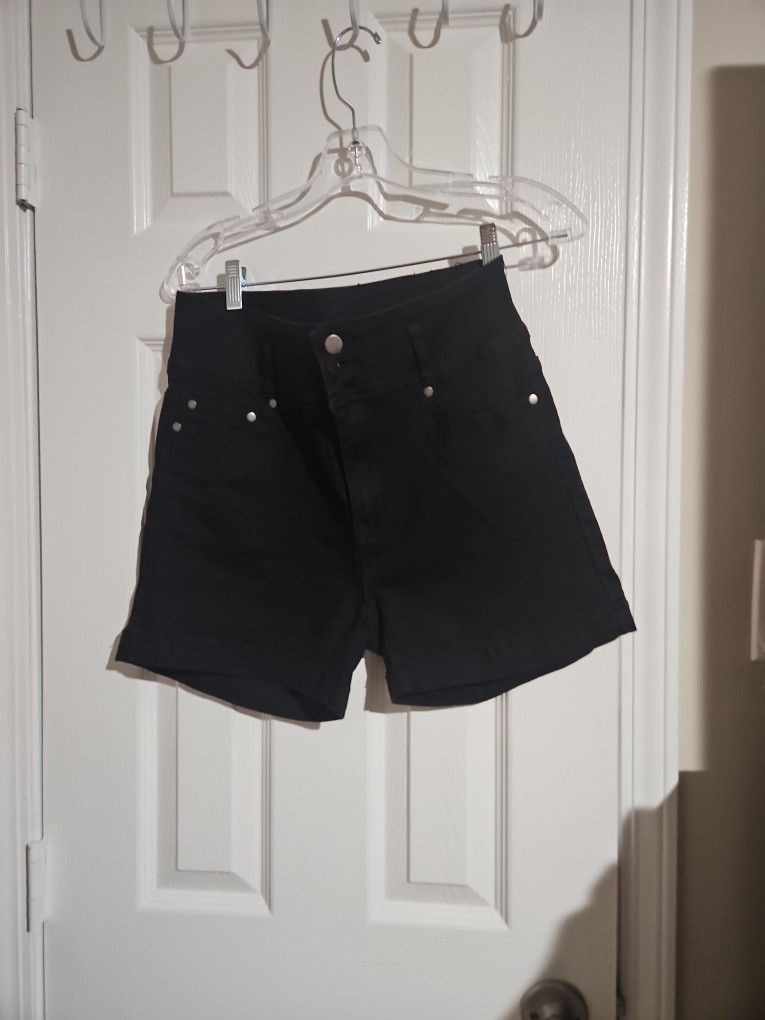 Woman's Shorts