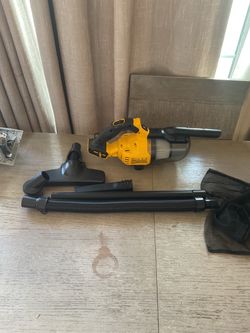 DeWalt Cordless Handheld Vacuum with Attachments