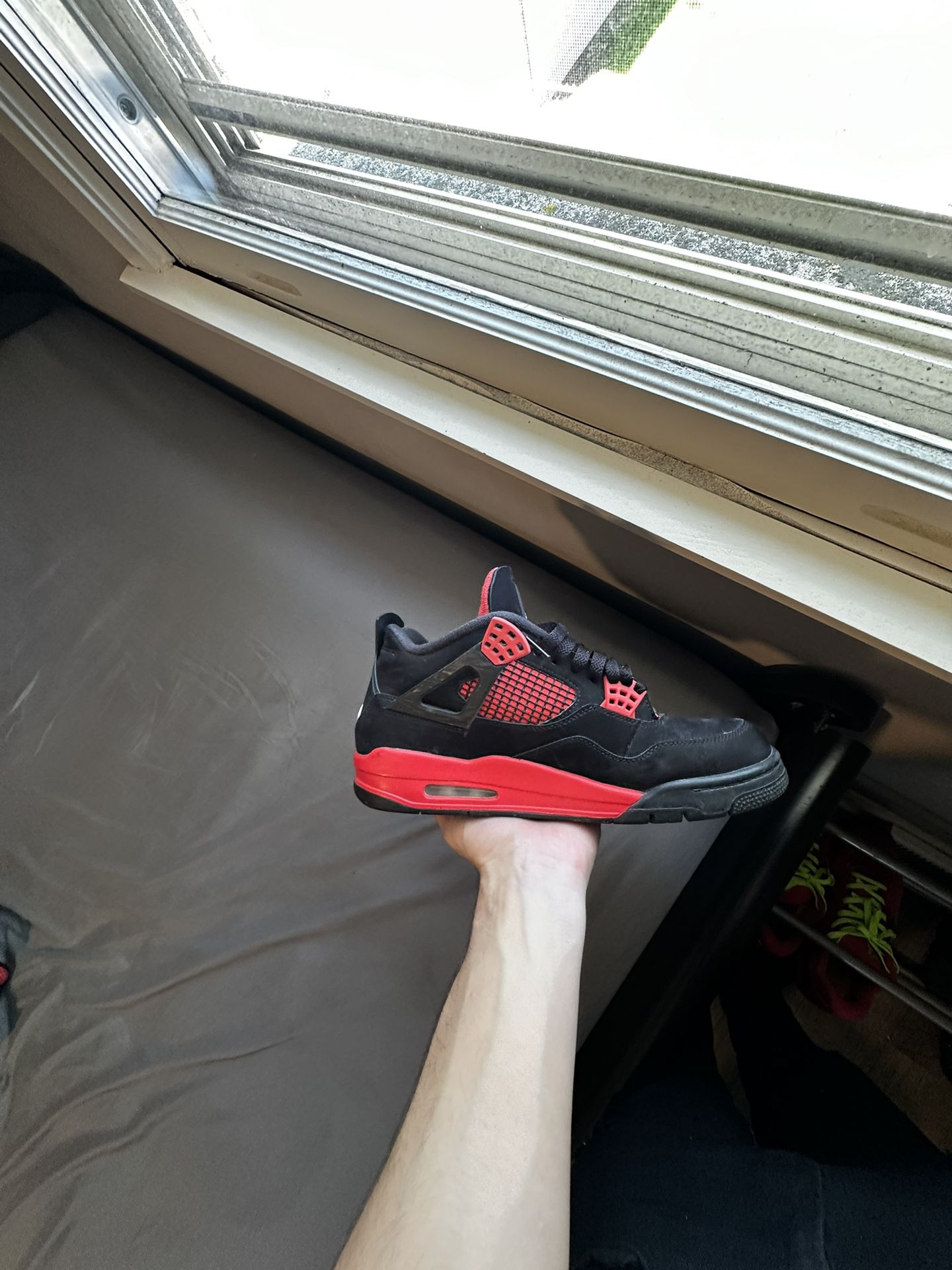 Jordan 4 Red Thunder Size 10
