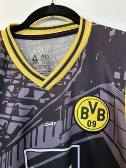 BVB Men’s Soccer Football Jersey Size Medium 