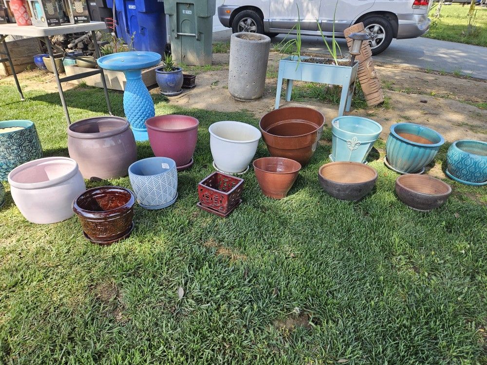 CERAMIC POTS , PLANTERS AND SOLAR YARD DECOR