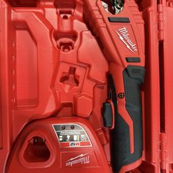 Milwaukee M12 Copper Cutter