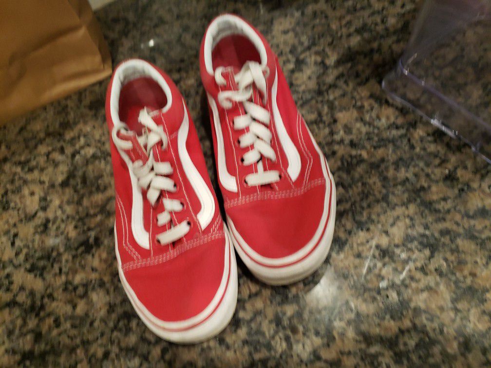 Red Van's Shoes Size 3.5