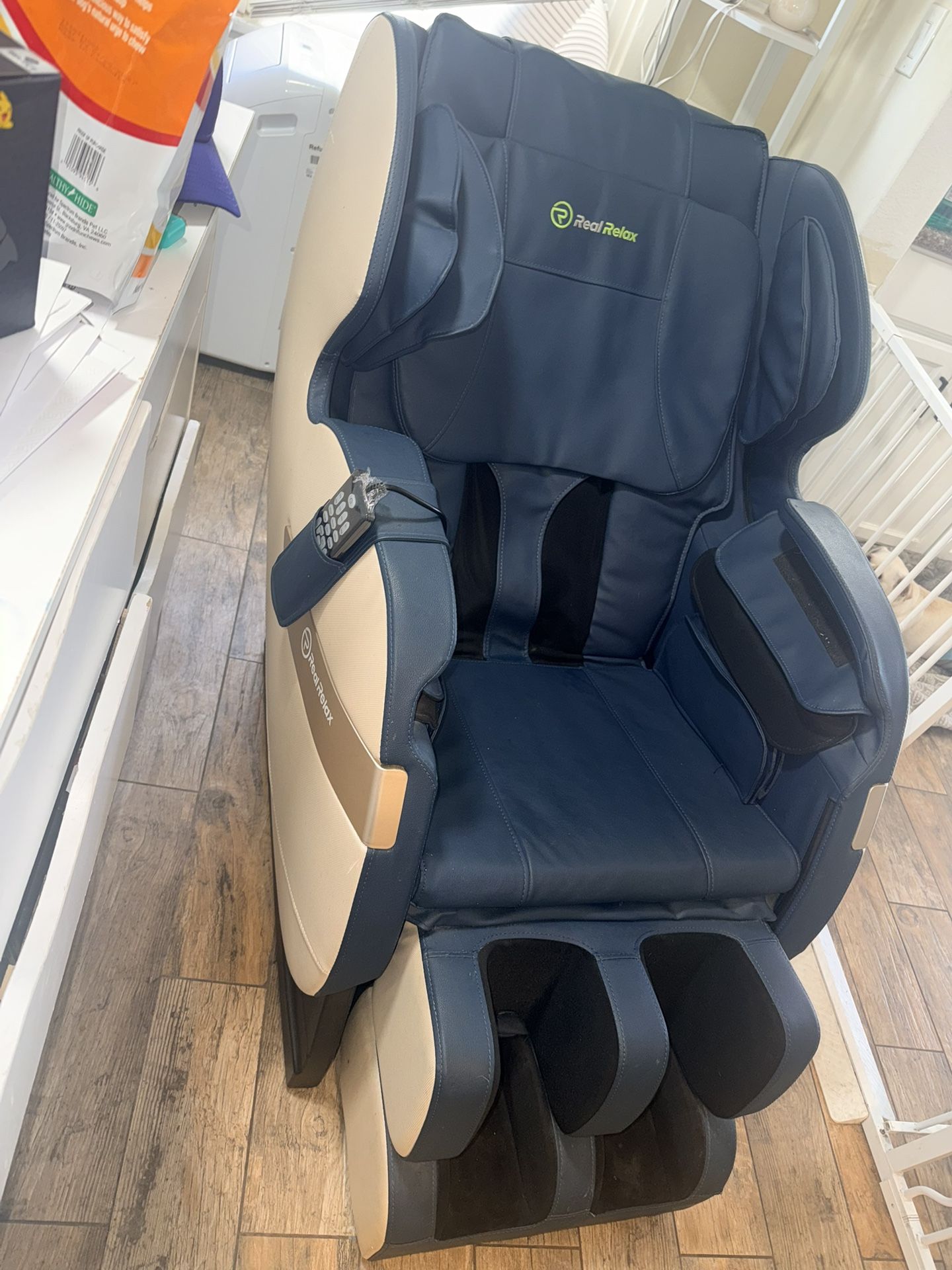 Real Relax Body Massage Chair