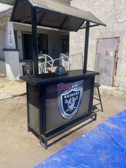 Bar stand with 2 chairs