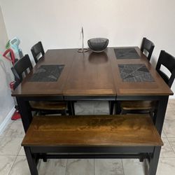 Kitchen Table & Chairs/Bench