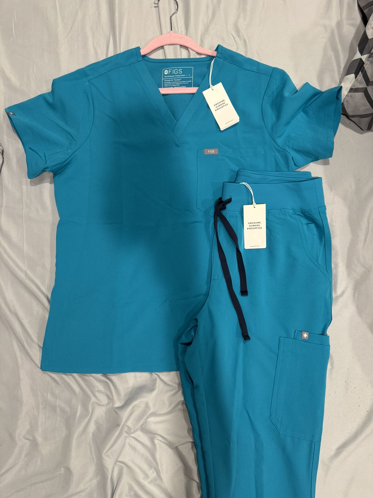 FIGS SCRUBS!
