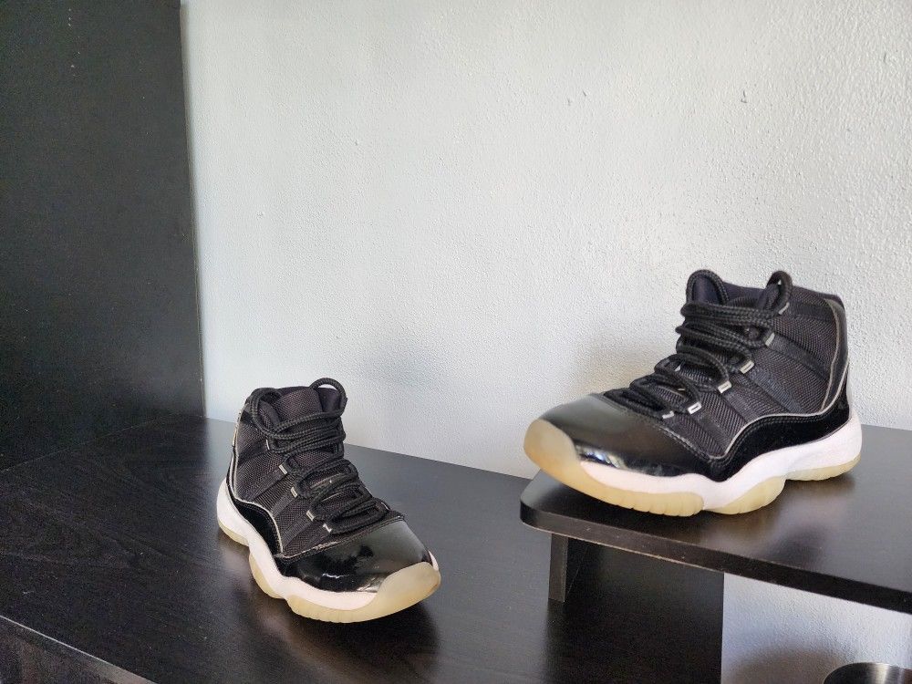 Nike-Jordan 11 Retro High Jubilee Size 6.5y 