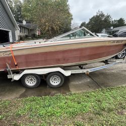 1983 Chris Craft Scorpion 210