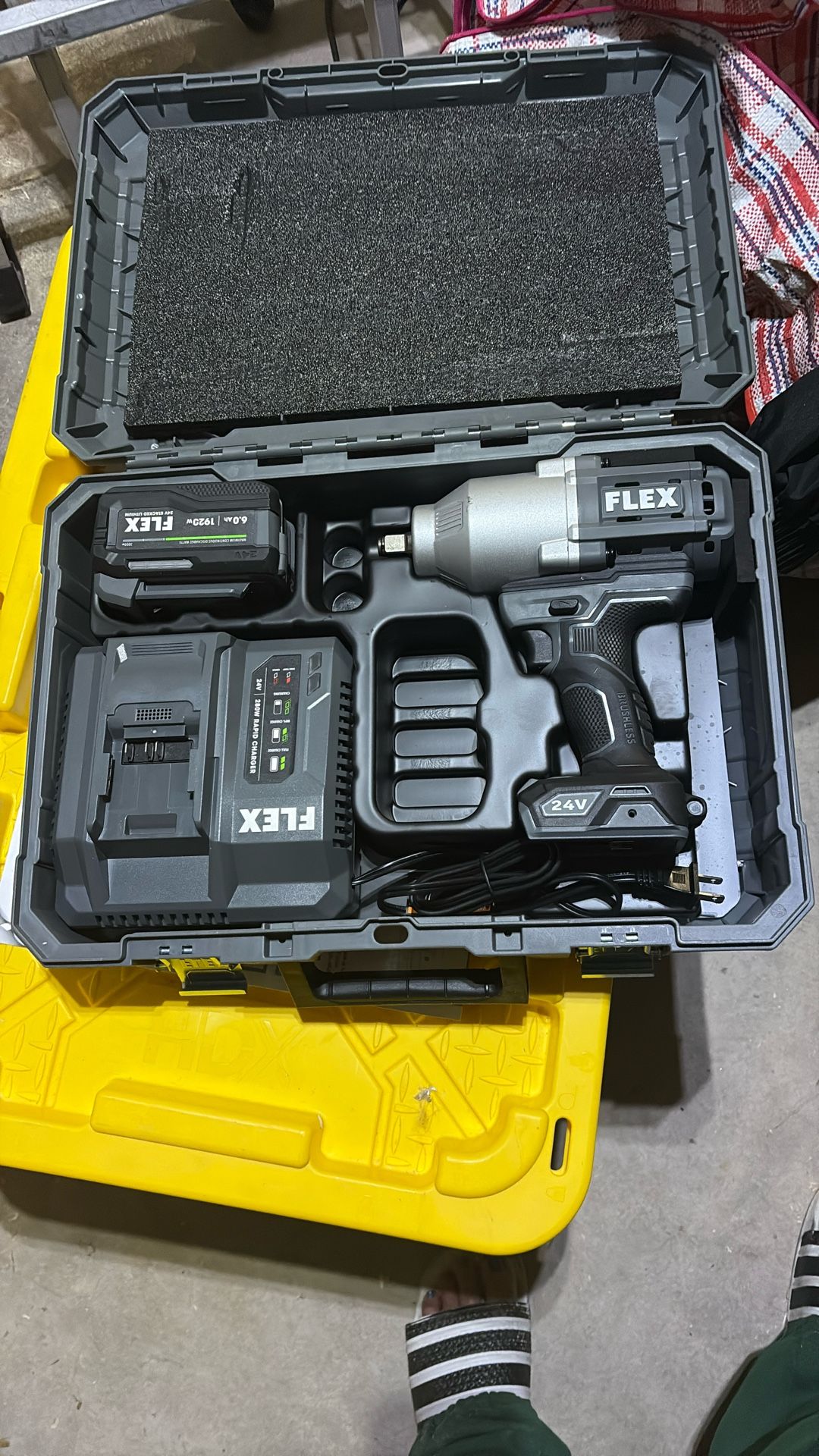 Flex Brushless 24v Compact 