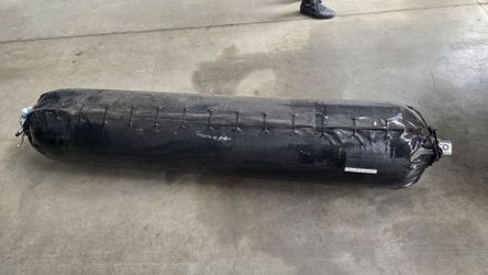 Carbon Composite Cylinders. High-pressure cylinders with valves. Hydrogen.