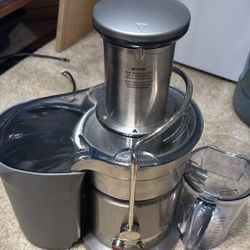 Breville juicer low and high speed function 