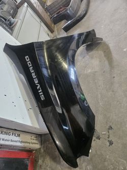 2019-2025 Chevrolet Silverado 1500  pickup  left fender