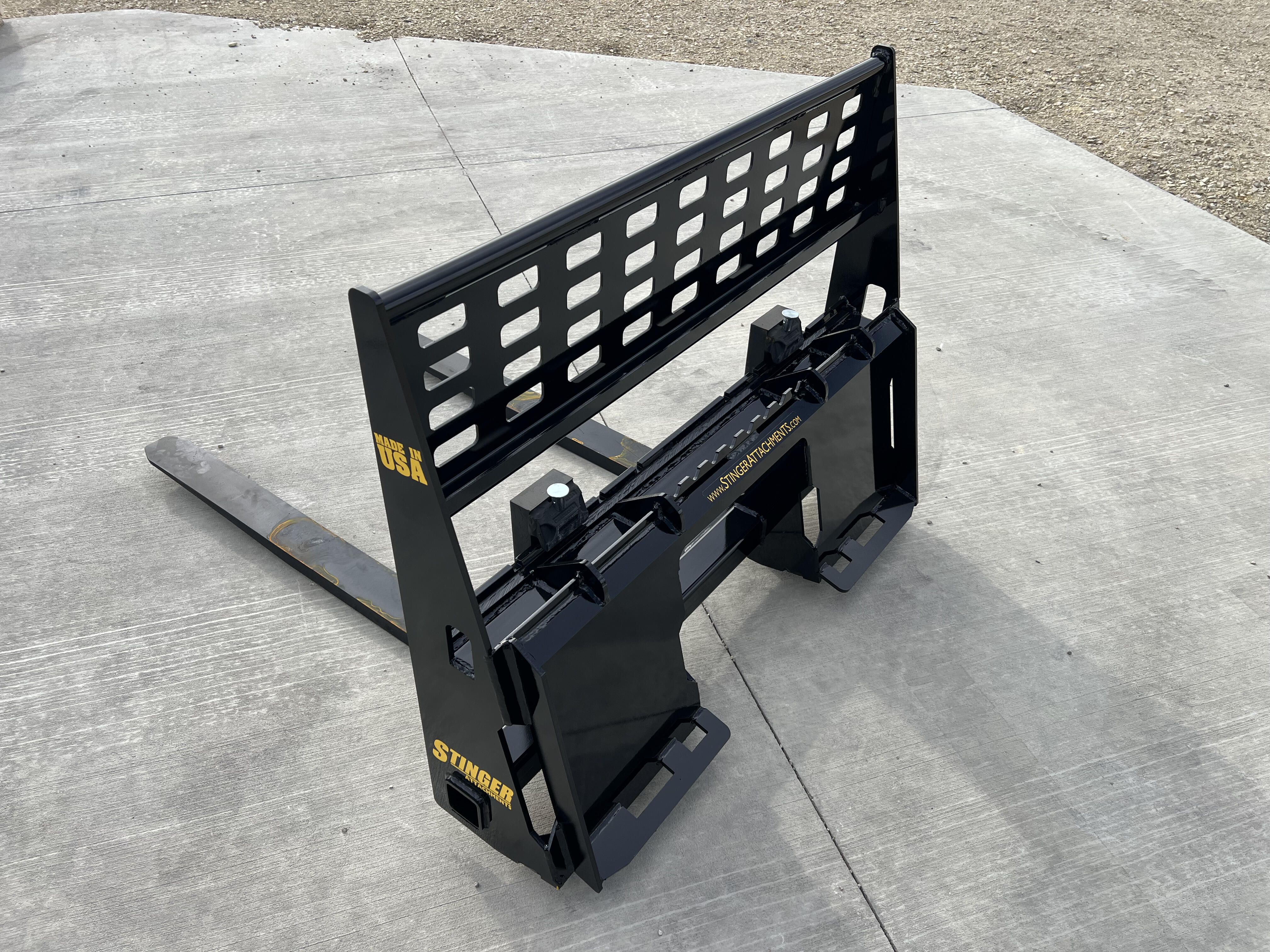 Stinger Attachments Heavy Duty Pallet Forks (5500#-48")