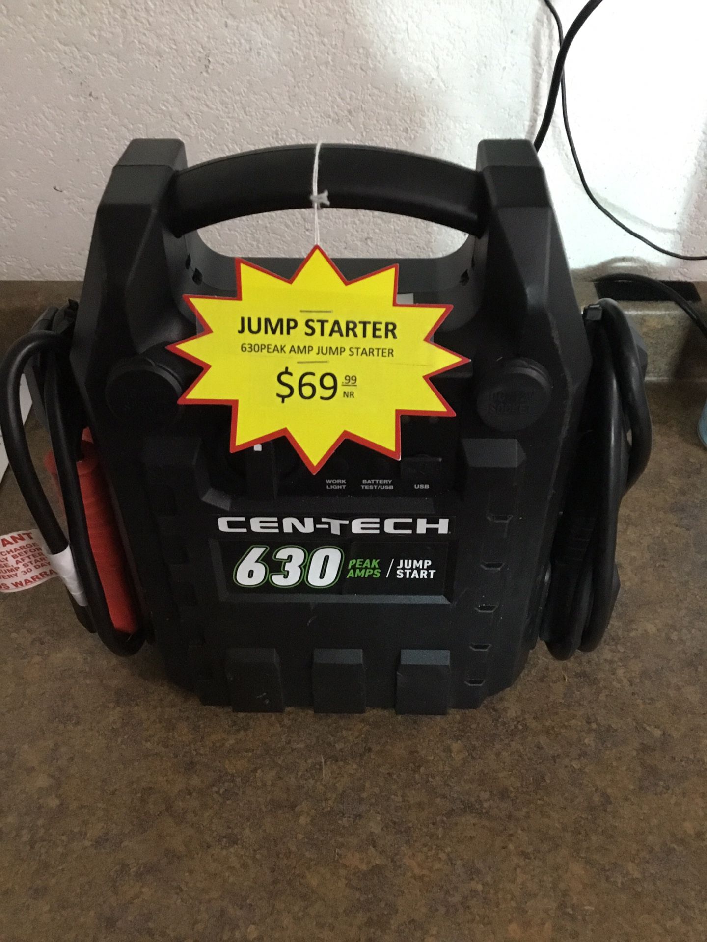 Centech 900 Peak Amp Jump Starter Manual