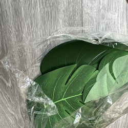 Pack Of fake Leaves Decoration