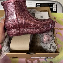 UGG Girls Pink Glitter Boots