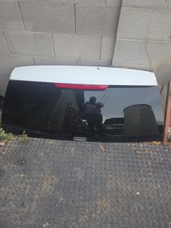 2007 tahoe rear lift gate glass