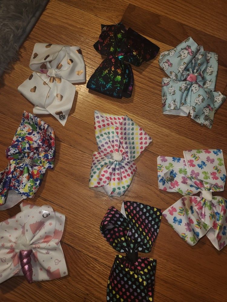 8 Jojo Bows