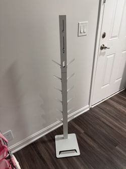 Vacuum Stand for Dyson & Cordless Vacuums (White)