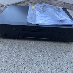 Onkyo Single Cd Player C-7030