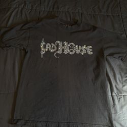 Junior H Shirt Size M