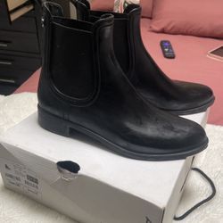 Black Booties