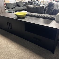 Black TV Stand! $399 🖤⭐️