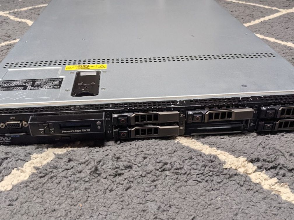 Dell R610 Rack Server