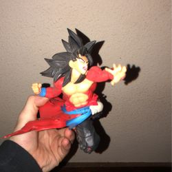 Goku Kakarot Super Saiyan Figure