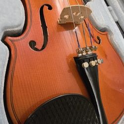 VIOLIN 4/4 MARCA CREMONA $77