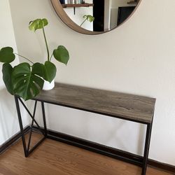 Entryway table