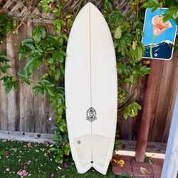 5’4 Bulkley Keel Fin Fish Surfboard Twin Fin Surf Board (not Channel Islands Feb’s Fish G and S Machado Seaside FireWire Album Lost Rnf Retro 96 Tyler