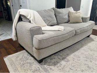 Pull out bed couch
